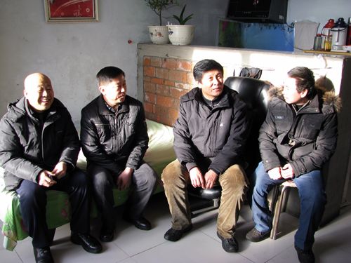 我校慰问组赴黑河市嫩江县,走访慰问城市“一帮一”扶贫解困工程的帮扶对象