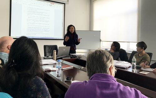 英国针灸协会代表团在我校参加“头针疗法的临床应用”讲座